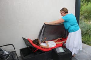 fille_hypersensible_seance_neurofeedback_confort-exterieur